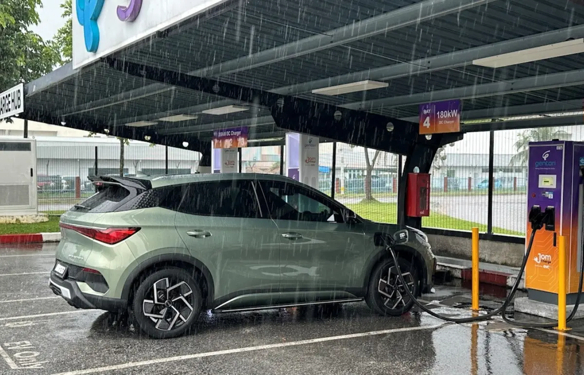 How to charge your EV in the rainy season?